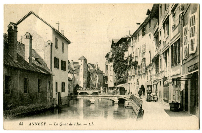 Carte postale ancienne Haute-Savoie Annecy Le Quai de l'Ile animé à Annecy