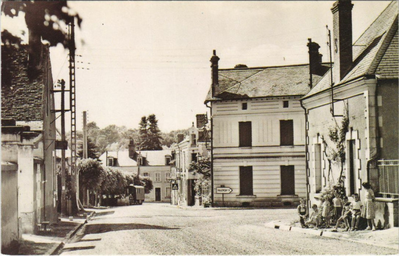 Carte postale ancienne Vicq-s-Nahon Le carrefour France