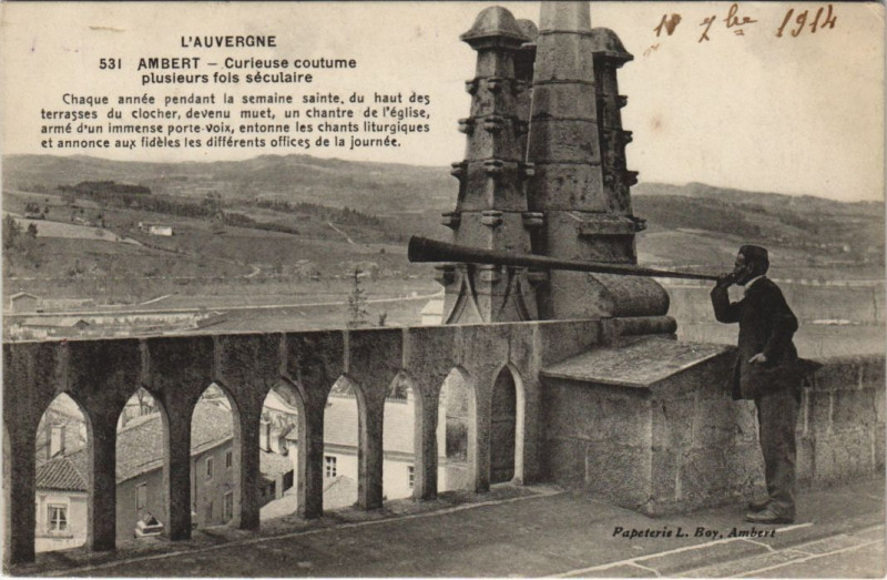 Carte postale ancienne Ambert Curieuse Coutome Plusieurs Fois Seculaire à Ambert