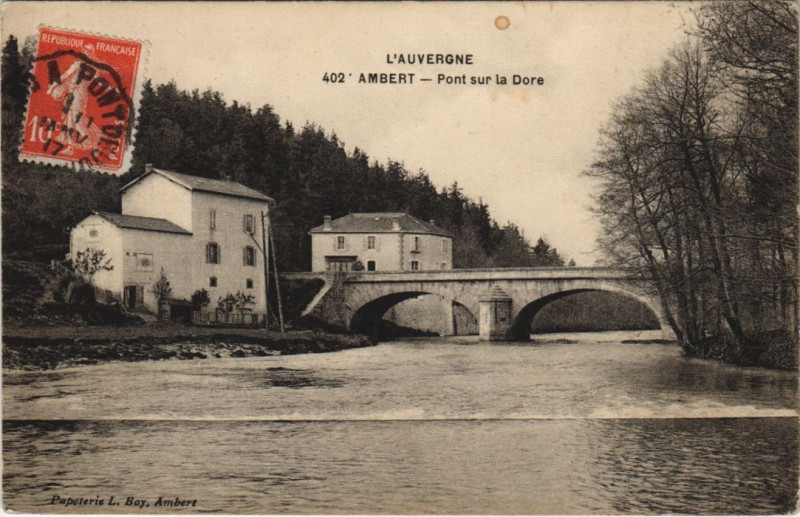 Carte postale ancienne Ambert Pont sur la Dore à Ambert