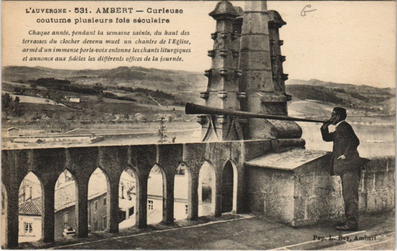 Carte postale ancienne Ambert Curieuse Coutome Plusieurs Fois Seculaire à Ambert