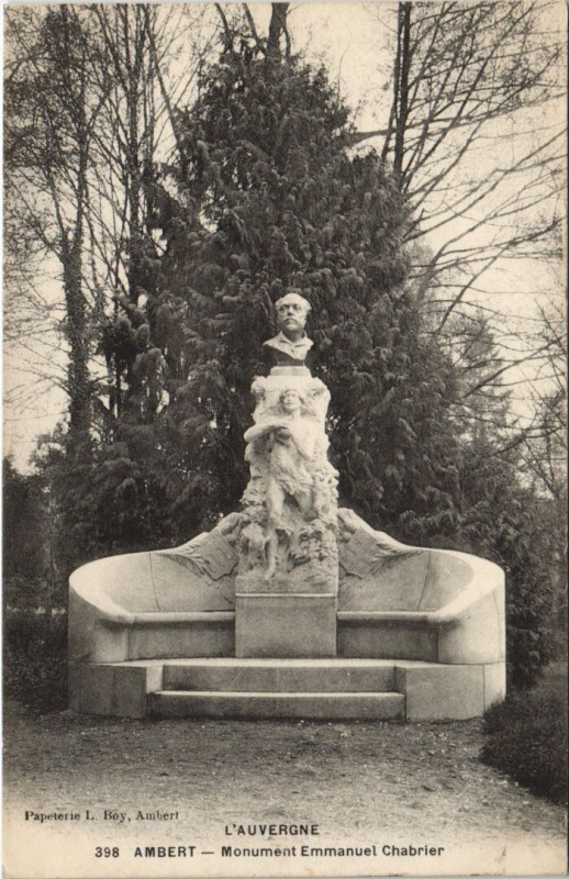 Carte postale ancienne Ambert Monument Emmanuel Chabrier à Ambert