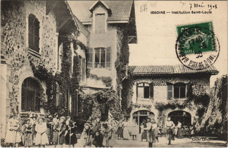 Carte postale ancienne Issoire Institution Saint-Louis à Issoire