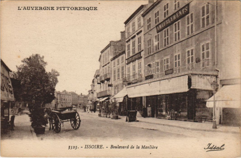 Carte postale ancienne Issoire Boulevard de la Manliere à Issoire