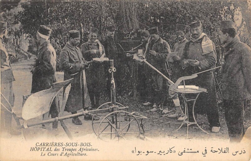 Carte postale ancienne Carrieres Sous Bois L'Hopital Des Troupes Africaines Le Cours D'Agricultu