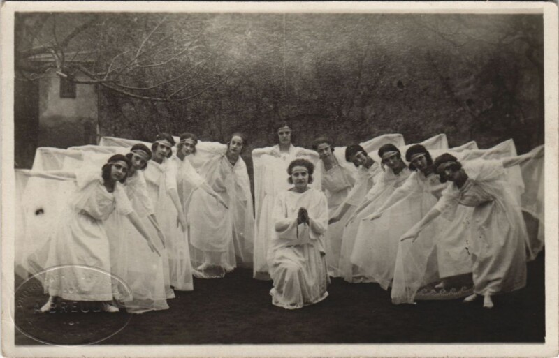 Carte postale ancienne Femmes - Girls - Dancers or Actors