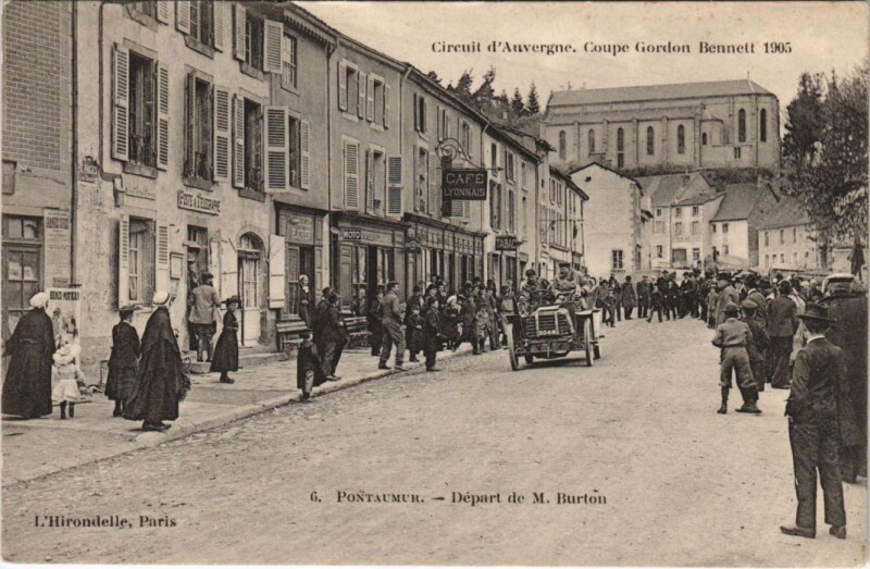 Carte postale ancienne Pontaumur Depart de M. Burton - Coupe Gordon Bennett 1905 à Pontaumur