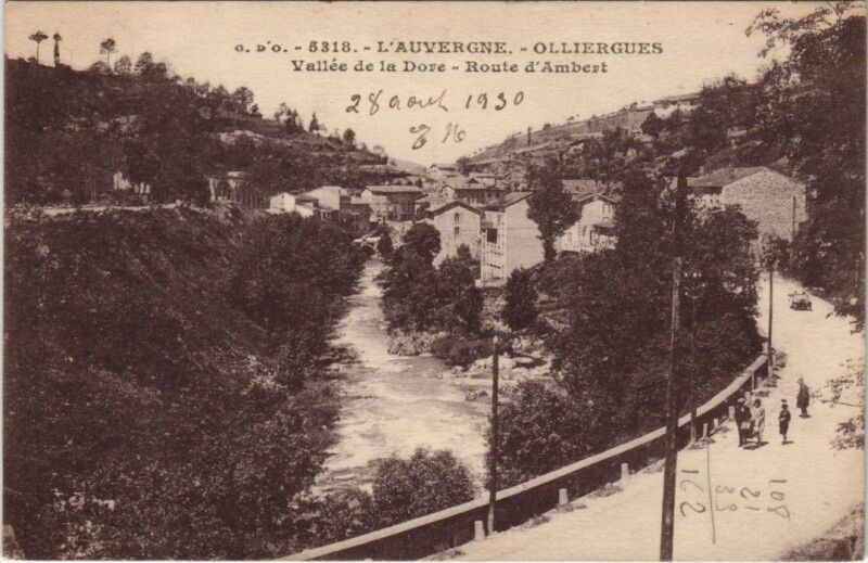 Carte postale ancienne Olliergues Vallee de la Dore - Route d'Ambert à Ambert