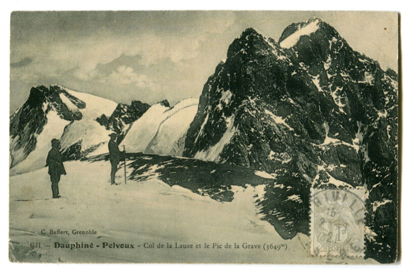Carte postale ancienne Hautes-Alpes Massif du Pelvoux Col de la Lauze et Pic de la Grave animé à La Grave