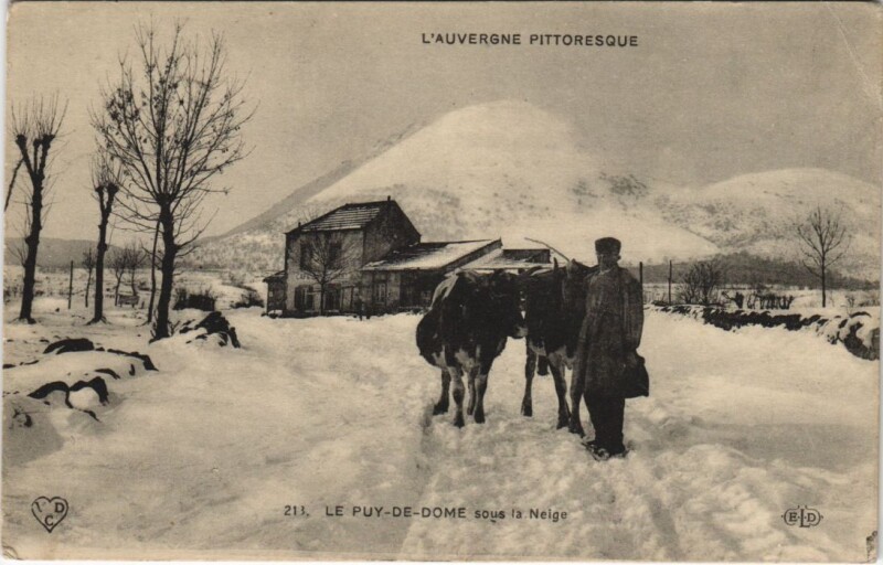 Carte postale ancienne Le Puy de Dome sous la Neige