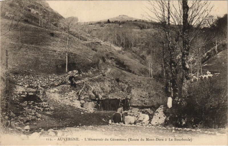Carte postale ancienne L'Abreuvoir de Genestoux
