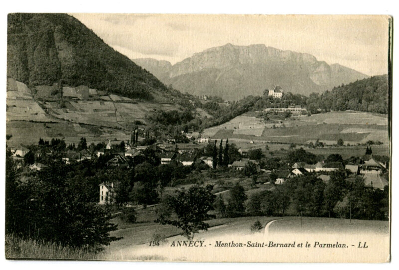 Carte postale ancienne Haute-Savoie Annecy Menthon-Saint-Bernard et le Parmelan à Annecy
