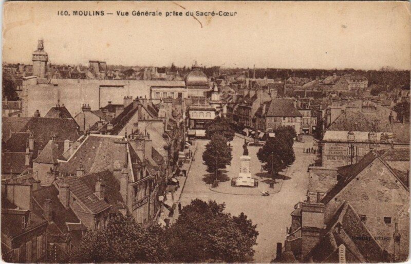 Carte postale ancienne Moulins Vue Generale prise du Sacre-Coeur France à Moulins
