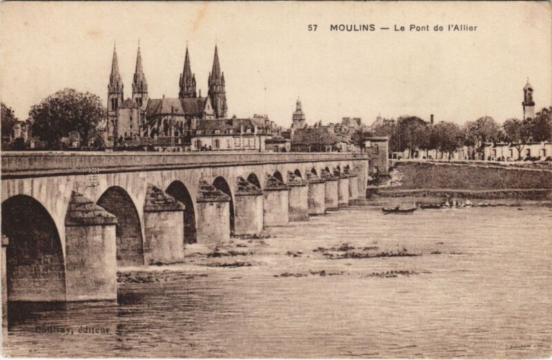 Carte postale ancienne Moulins Le Pont de l'Allier France à Moulins