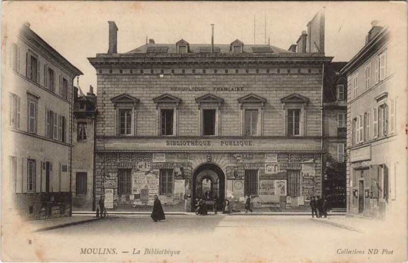Carte postale ancienne Moulins La Bibliotheque France à Moulins
