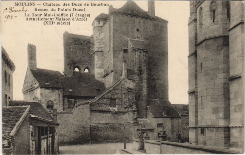Carte postale ancienne Moulins Chateau des Ducs de Bourbon France à Moulins