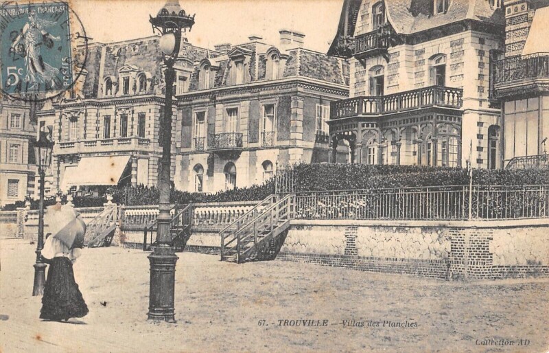 Carte postale ancienne Trouville Villa Des Planches