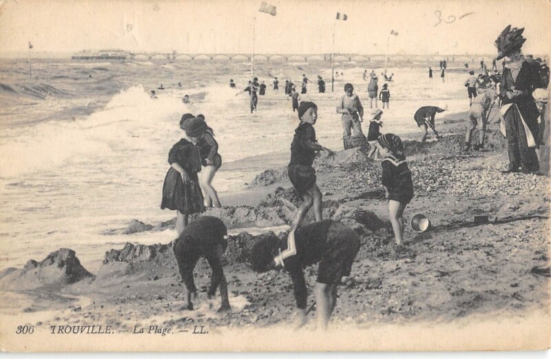 Carte postale ancienne Trouville La Plage