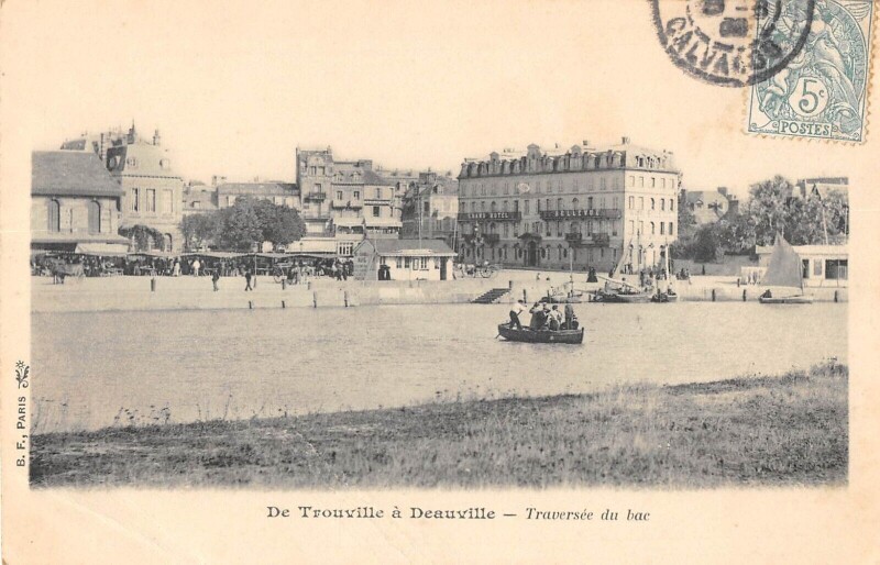 Carte postale ancienne De Trouville A Deauville Traversee Du Bac à Deauville