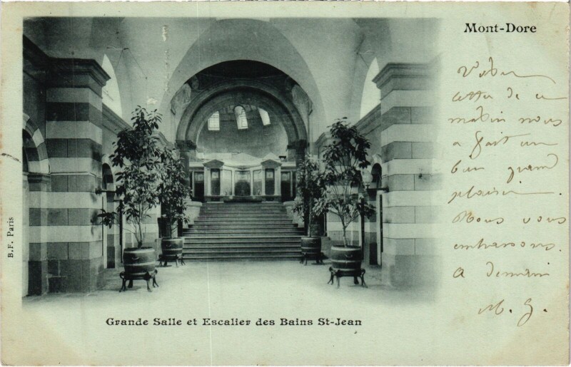 Carte postale ancienne Le Mont-Dore Grande Salle et Escalier des Bains Saint-Jean à Mont-Dore