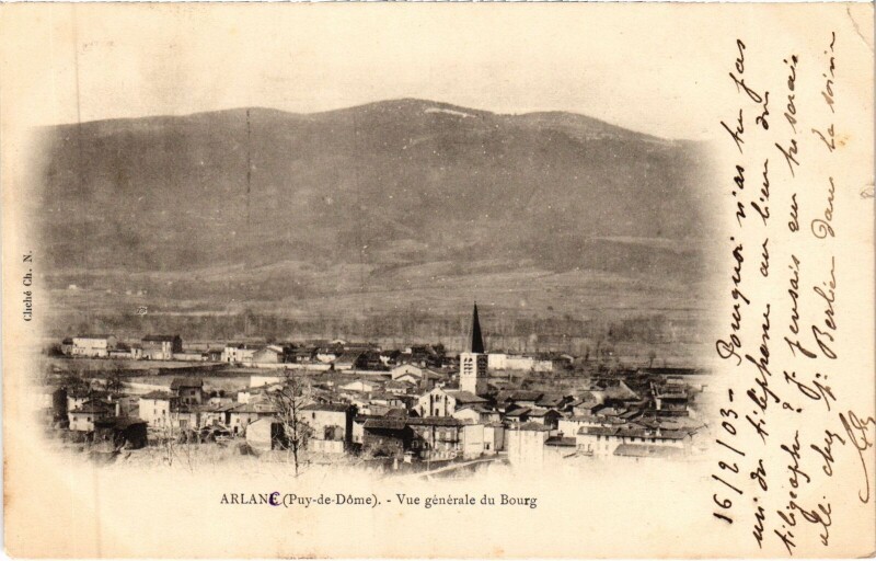 Carte postale ancienne Arlanc Vue Generale du Bourg à Arlanc