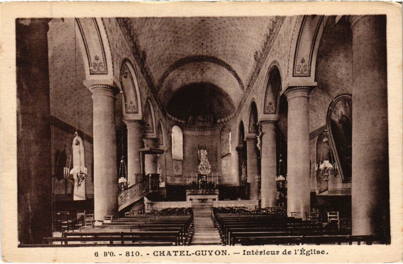Carte postale ancienne Chatel-Guyon Interieur de l'Eglise