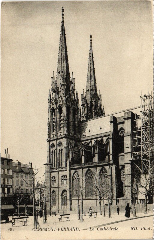 Carte postale ancienne Clermont-Ferrand La Cathedrale à Clermont-Ferrand