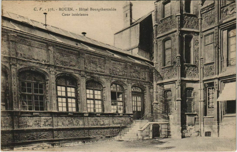Carte postale ancienne Rouen - Hotel bourgtheroulde à Rouen