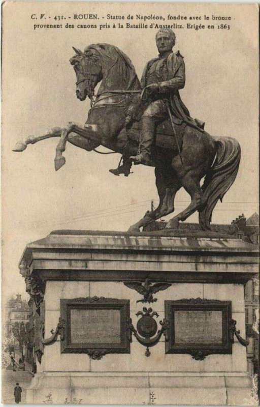 Carte postale ancienne Rouen - Statue de napoleon à Rouen