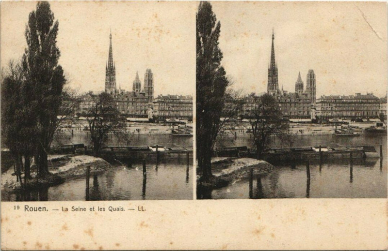 Carte postale ancienne Rouen - Le Seine et les quais à Rouen
