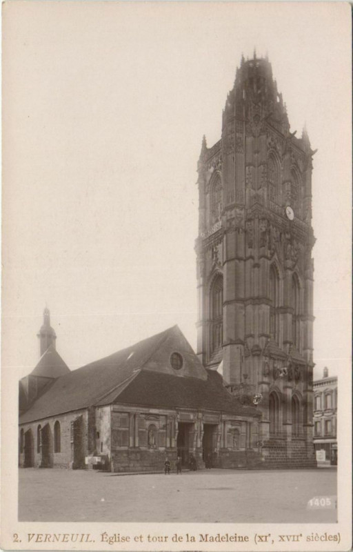 Carte postale ancienne Verneuil-sur-Avre Eglise et Tour de la Madeleine