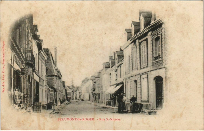 Carte postale ancienne Beaumont-le-Roger Rue Saint-Nicolas à Beaumont-le-Roger