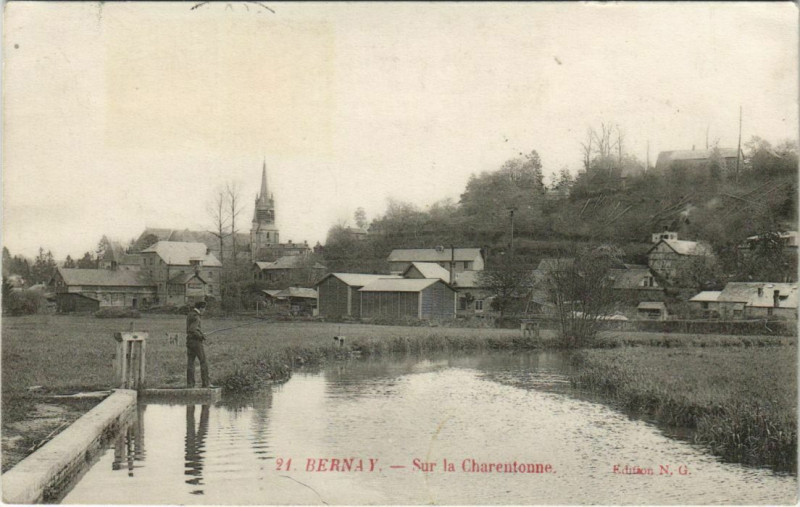 Carte postale ancienne Bernay Sur la Charentonne à Bernay