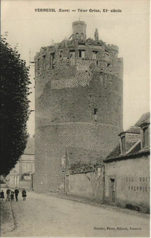 Carte postale ancienne Verneuil-sur-Avre Tour Grise