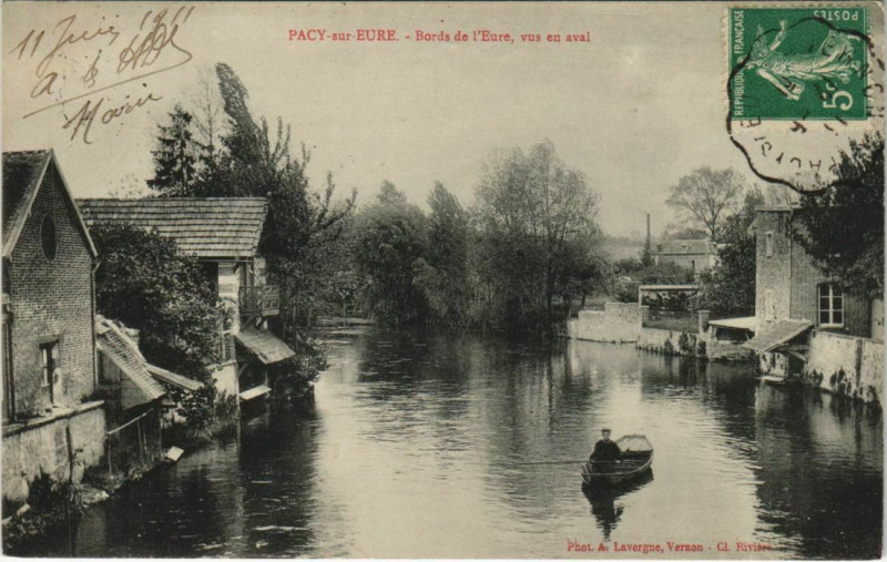 Carte postale ancienne Pacy-sur-Eure Bords de l'Eure - Vus en Aval à Pacy-sur-Eure