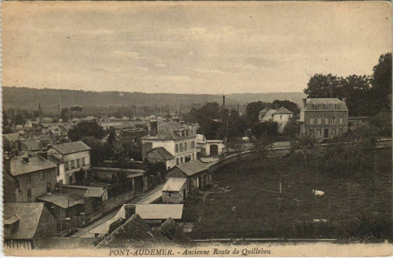 Carte postale ancienne Pont-Audemer Ancienne Route de Quillebeu à Pont-Audemer