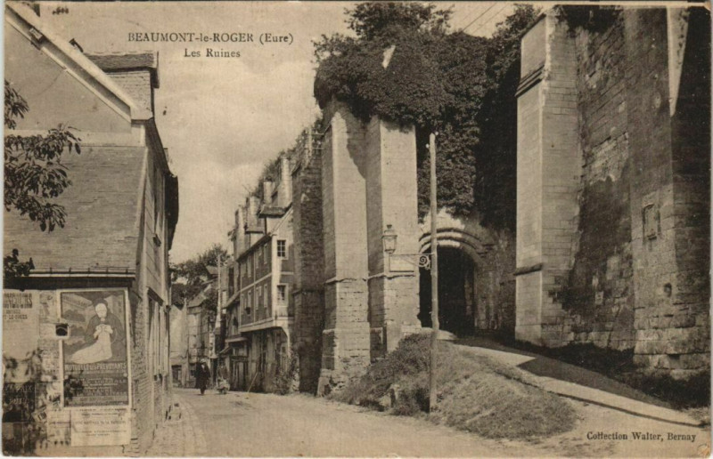 Carte postale ancienne Beaumont-le-Roger Les Ruines à Beaumont-le-Roger