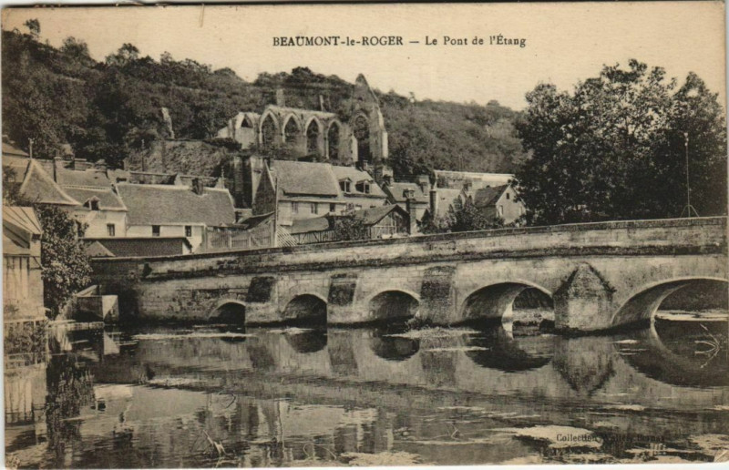 Carte postale ancienne Beaumont-le-Roger Le Pont de l'Etang à Beaumont-le-Roger