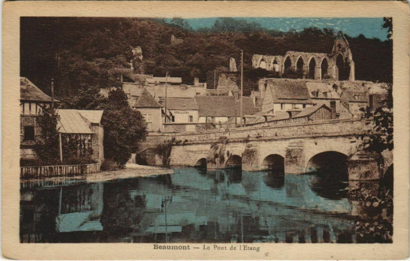 Carte postale ancienne Beaumont-le-Roger Le Pont de l'Etang à Beaumont-le-Roger