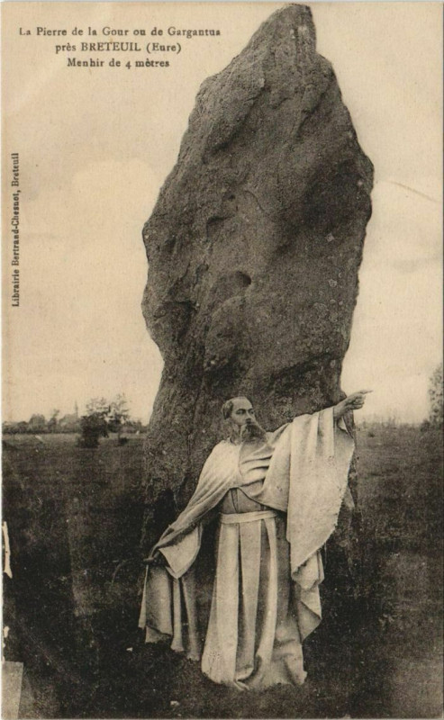 Carte postale ancienne La Pierre de la Gour ou de Gargantua pres Breteuil à Breteuil