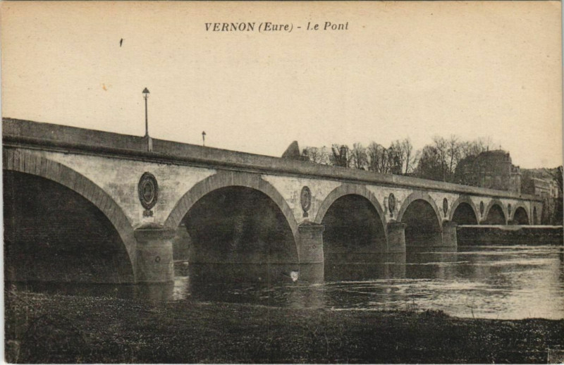 Carte postale ancienne Vernon Le Pont à Vernon