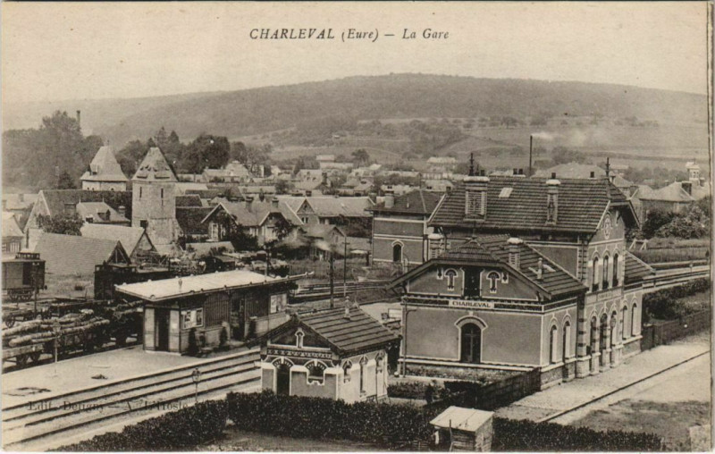 Carte postale ancienne Charleval La Gare à Charleval