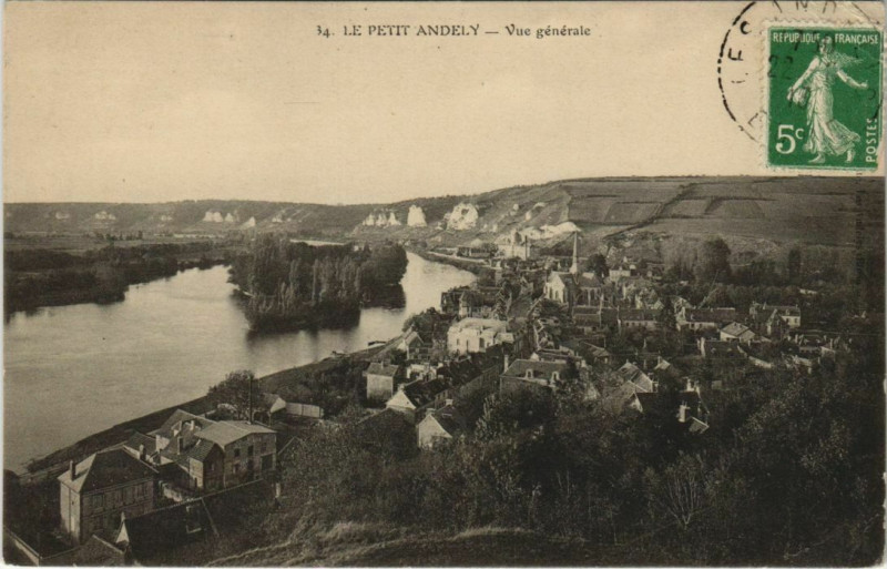 Carte postale ancienne Les Andelys Le Petit-Andely - Vue Generale aux Andelys