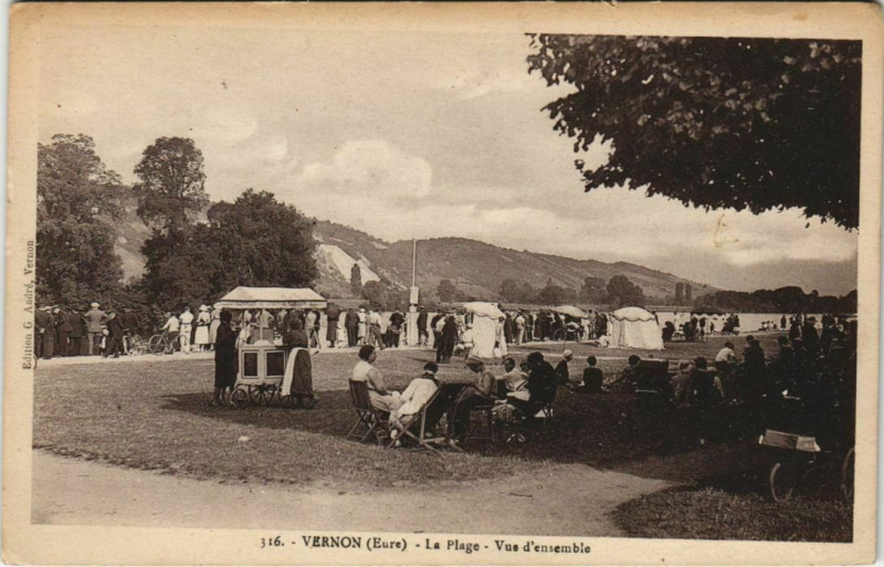 Carte postale ancienne Vernon La Plage - Vue d'Ensemble à Vernon