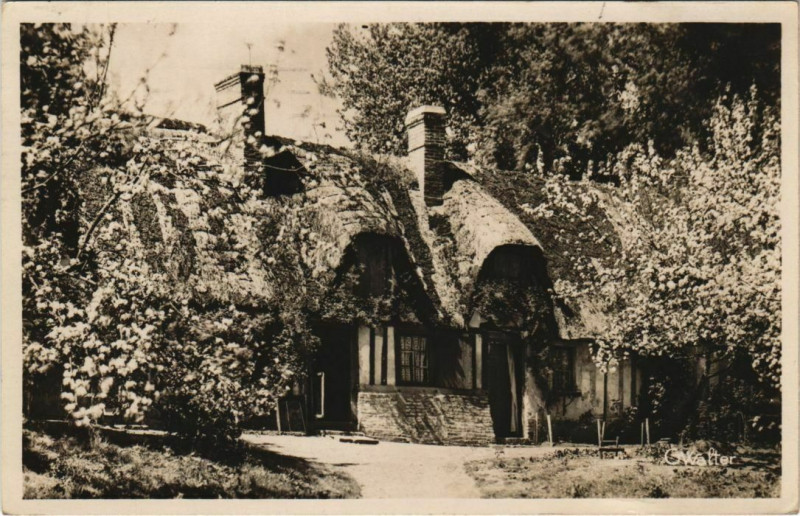 Carte postale ancienne Bernay Chamiere Normande à Bernay