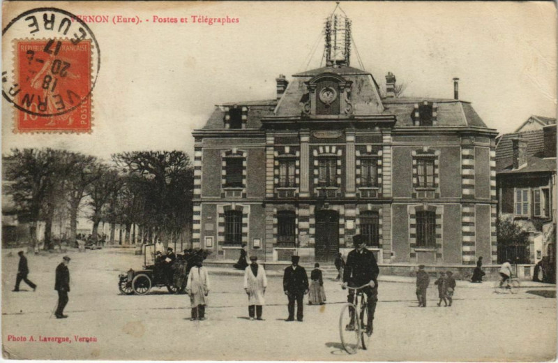 Carte postale ancienne Vernon Postes et Telegraphes à Vernon