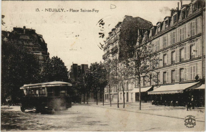 Carte postale ancienne Place Sainte-Foy à Neuilly-sur-Seine