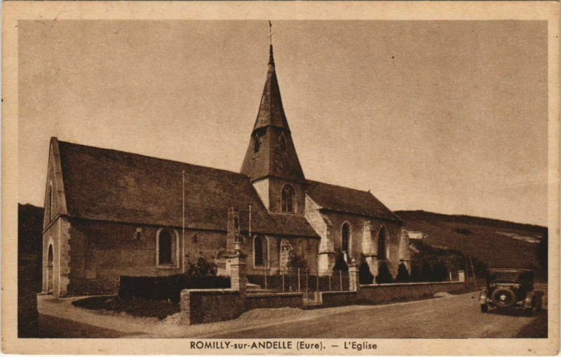 Carte postale ancienne Romilly-sur-Andelle L'Eglise à Romilly-sur-Andelle