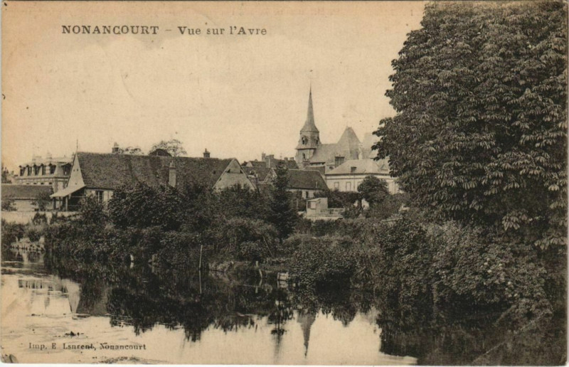 Carte postale ancienne Nonancourt Vue sur l'Avre à Nonancourt
