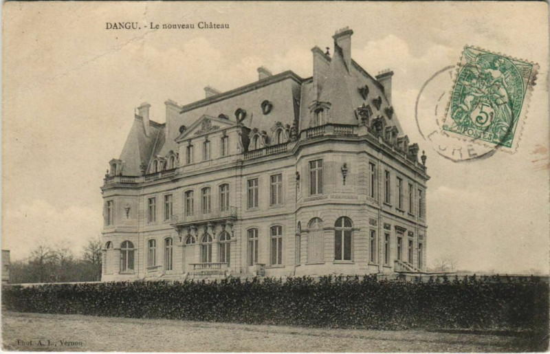 Carte postale ancienne Dangu Le Nouveau Chateau à Dangu